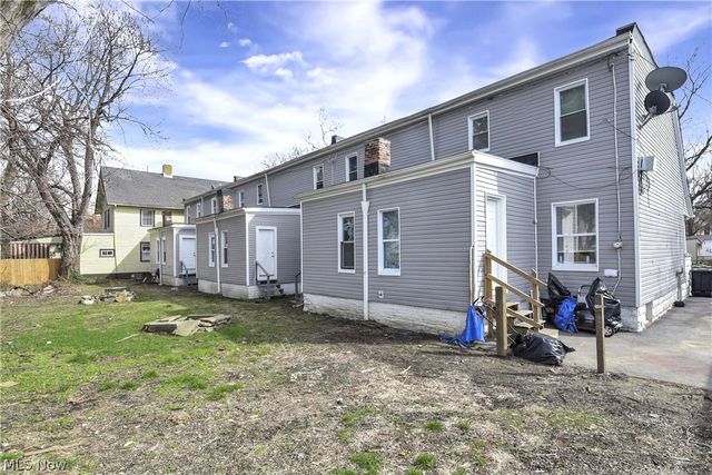 3812 Mapledale Avenue, Cleveland, OH 44109