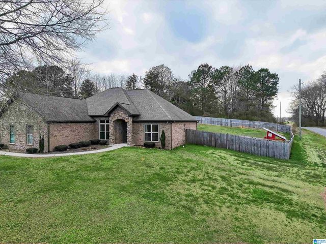 18 COUNTY ROAD 1072, Thorsby, AL 35171
