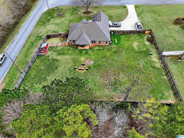 18 COUNTY ROAD 1072, Thorsby, AL 35171