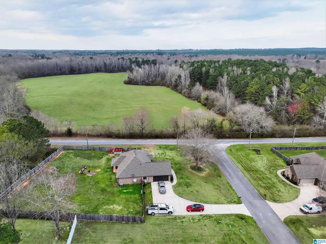 18 COUNTY ROAD 1072, Thorsby, AL 35171