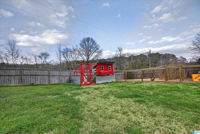 18 COUNTY ROAD 1072, Thorsby, AL 35171