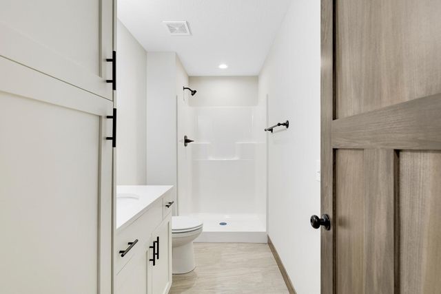 17762 Empire Trail, Lakeville, MN 55044