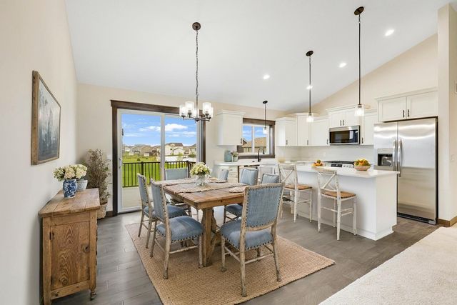 17762 Empire Trail, Lakeville, MN 55044