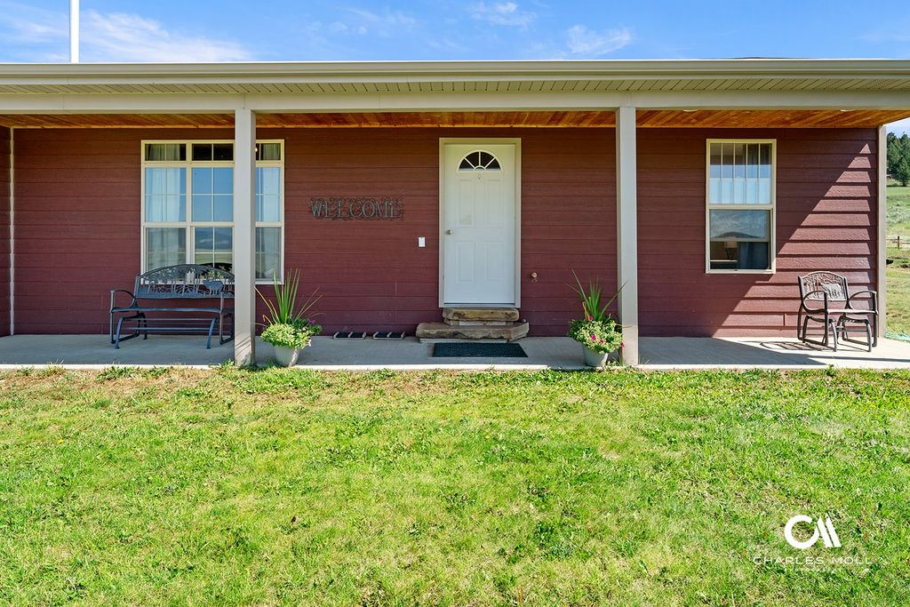 Image 13 of property listing at 456 Boulder Frontage Road, Boulder, MT 59632