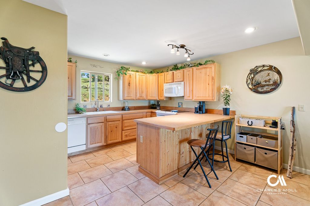 Image 19 of property listing at 456 Boulder Frontage Road, Boulder, MT 59632