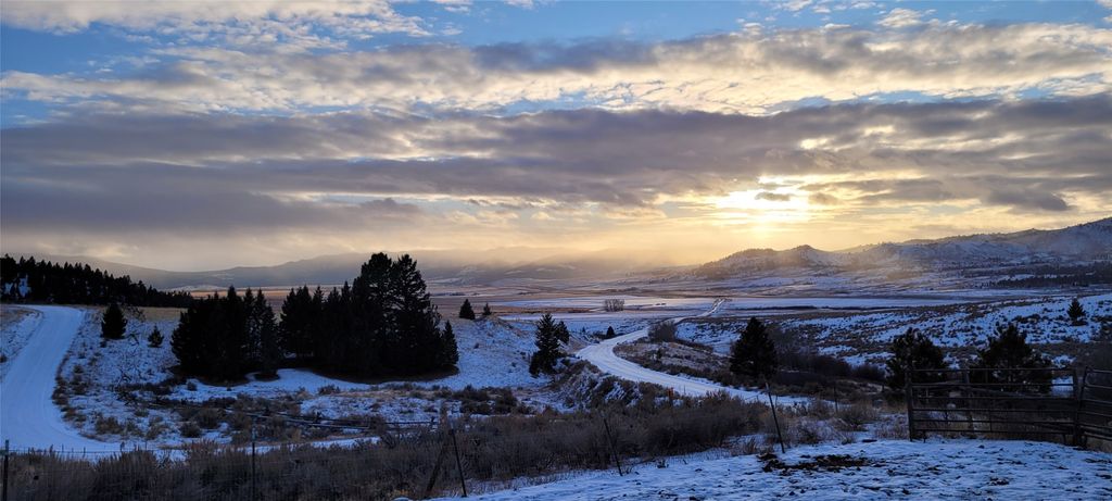 Image 61 of property listing at 456 Boulder Frontage Road, Boulder, MT 59632
