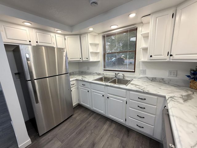 5709 Remington Drive, Fort Wayne, IN 46809