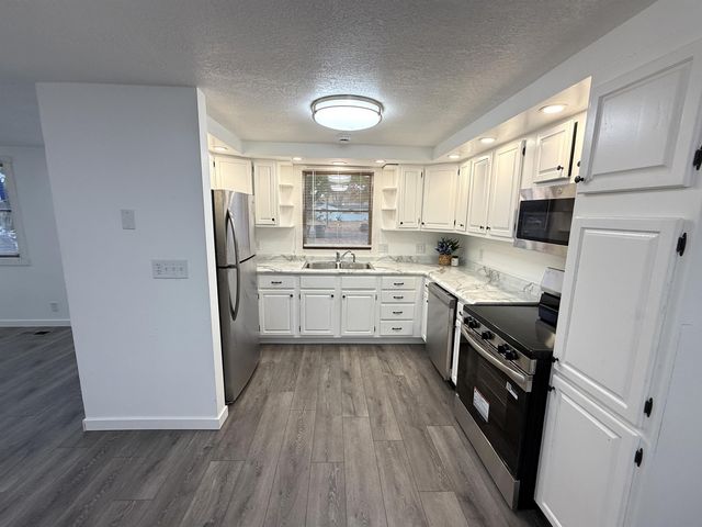 5709 Remington Drive, Fort Wayne, IN 46809