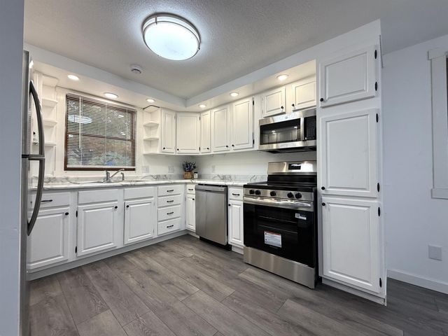 5709 Remington Drive, Fort Wayne, IN 46809