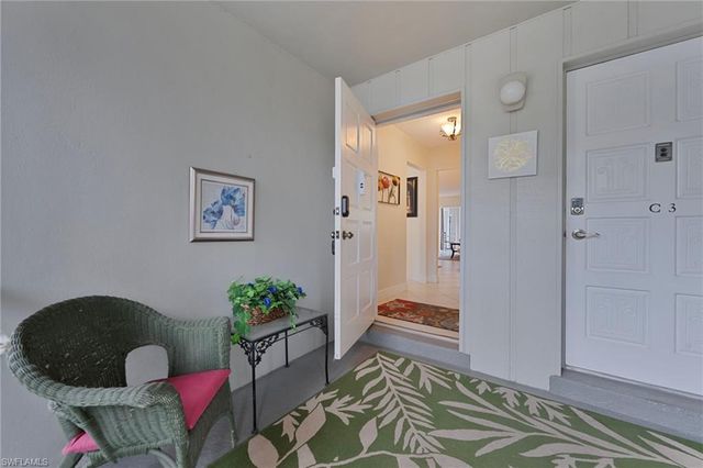 215 Cypress WAY E # C4, Naples, FL 34110