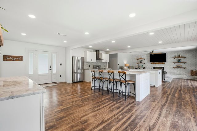 609 NE Powell Drive, Fort Walton Beach, FL 32547