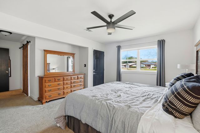 609 NE Powell Drive, Fort Walton Beach, FL 32547