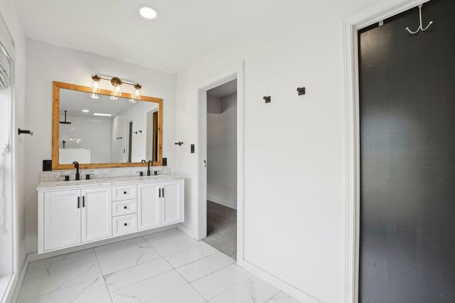 609 NE Powell Drive, Fort Walton Beach, FL 32547