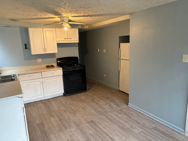 15020 Woodlawn Avenue, Dolton, IL 60419