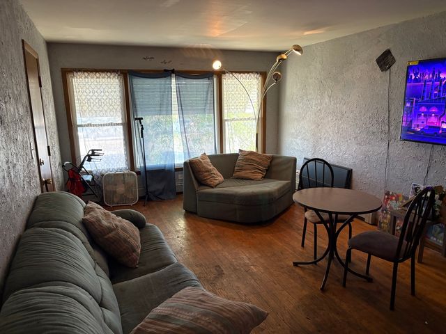 15020 Woodlawn Avenue, Dolton, IL 60419