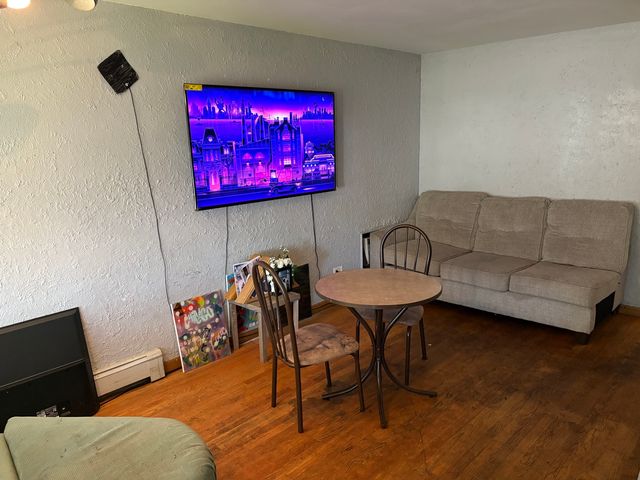 15020 Woodlawn Avenue, Dolton, IL 60419