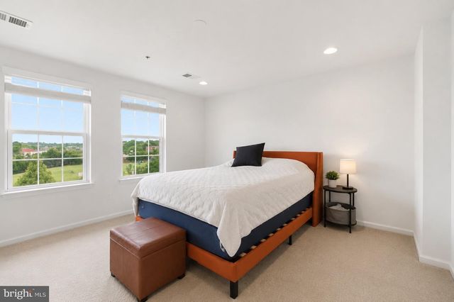 3431 10TH PL SE, Washington, DC 20032
