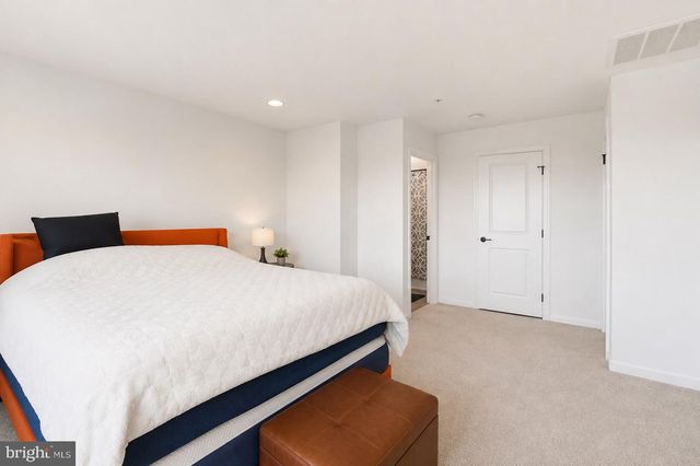 3431 10TH PL SE, Washington, DC 20032