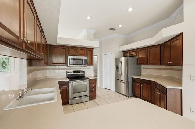 7154 MELOGOLD CIRCLE, Land O Lakes, FL 34637