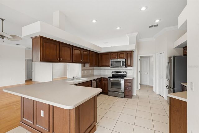 7154 MELOGOLD CIRCLE, Land O Lakes, FL 34637