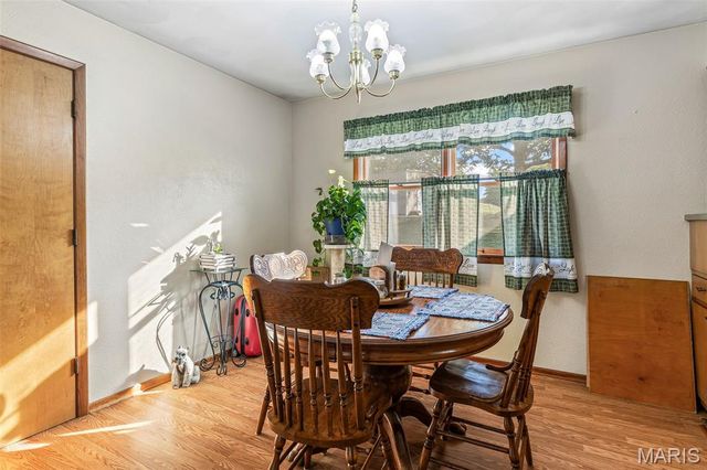 458 Cherry Drive, Ste Genevieve, MO 63670