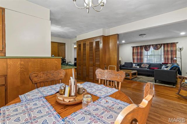 458 Cherry Drive, Ste Genevieve, MO 63670