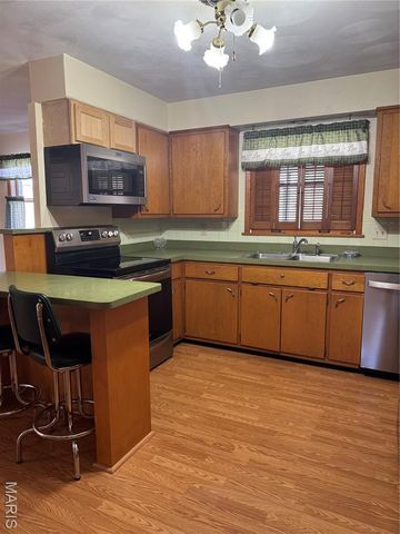 458 Cherry Drive, Ste Genevieve, MO 63670