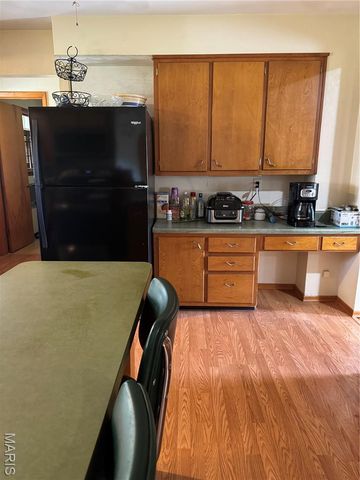 458 Cherry Drive, Ste Genevieve, MO 63670