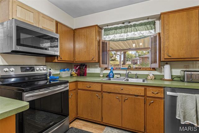 458 Cherry Drive, Ste Genevieve, MO 63670