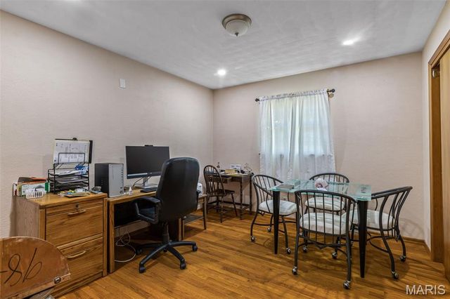 458 Cherry Drive, Ste Genevieve, MO 63670