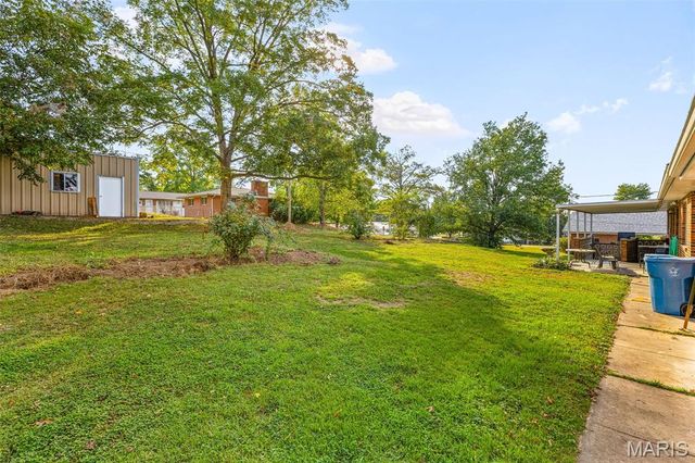 458 Cherry Drive, Ste Genevieve, MO 63670