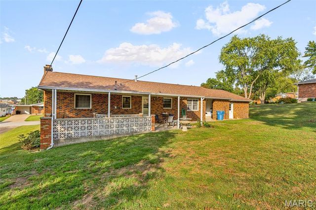 458 Cherry Drive, Ste Genevieve, MO 63670