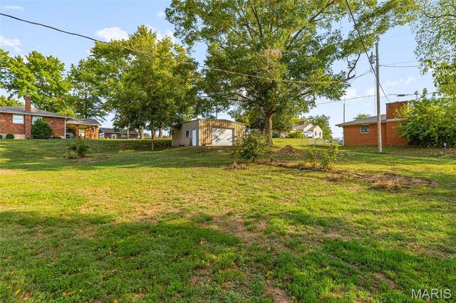 458 Cherry Drive, Ste Genevieve, MO 63670