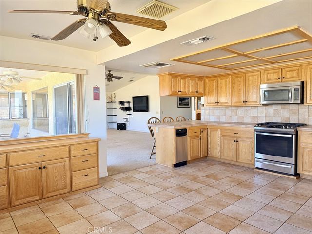 27865 Fairacres Lane, Helendale, CA 92342