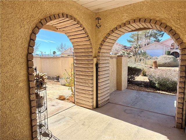 27865 Fairacres Lane, Helendale, CA 92342