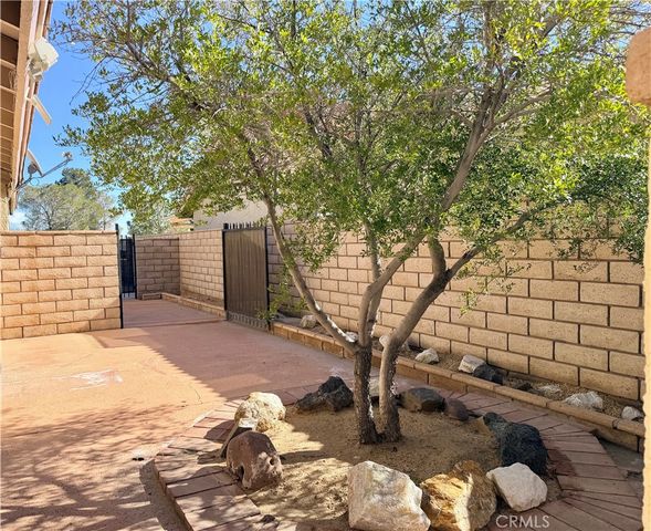 27865 Fairacres Lane, Helendale, CA 92342