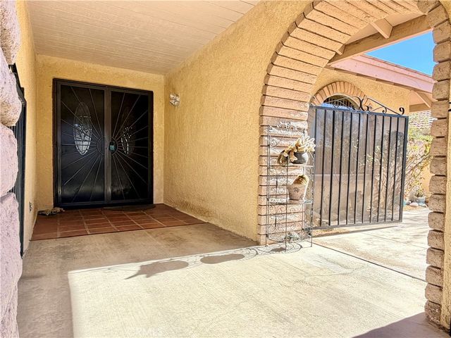 27865 Fairacres Lane, Helendale, CA 92342