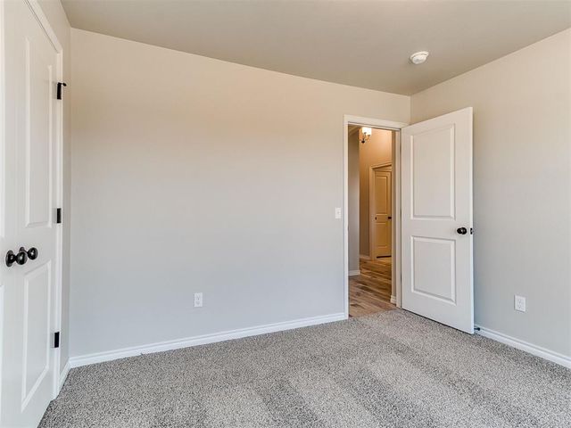 12200 Rockbed Drive, Yukon, OK 73099