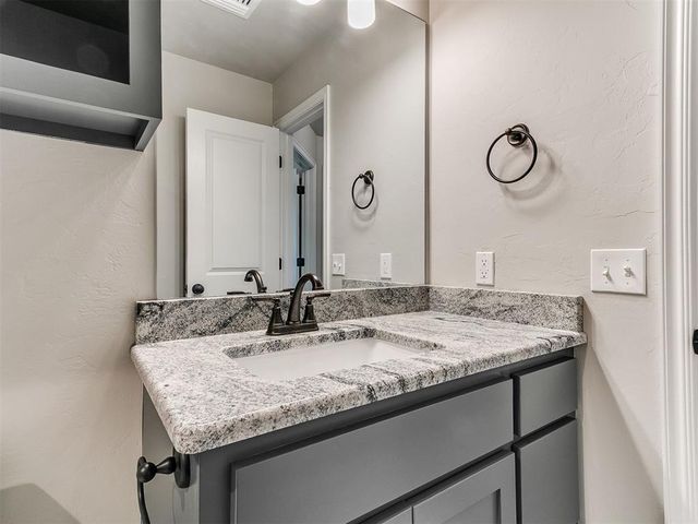 12200 Rockbed Drive, Yukon, OK 73099