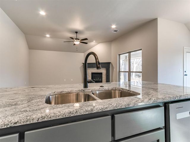 12200 Rockbed Drive, Yukon, OK 73099