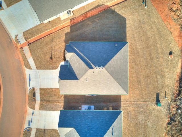 12200 Rockbed Drive, Yukon, OK 73099