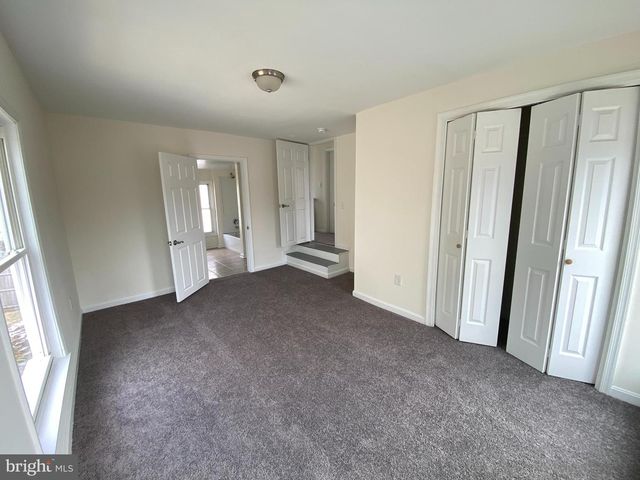 402 E KING ST, Seaford, DE 19973