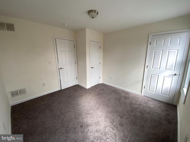 402 E KING ST, Seaford, DE 19973