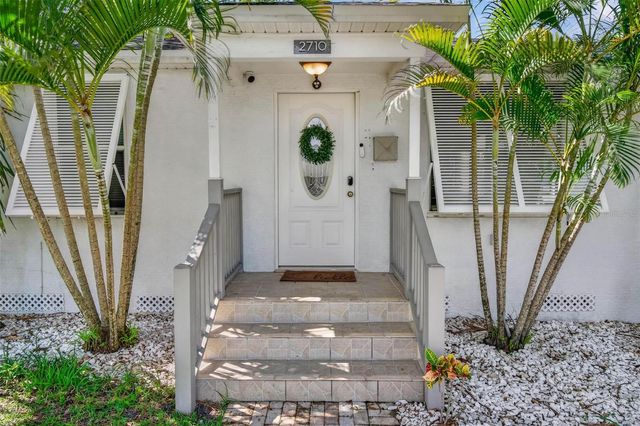 2710 16TH AVENUE N, St Petersburg, FL 33713