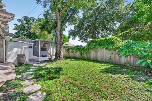 2710 16TH AVENUE N, St Petersburg, FL 33713