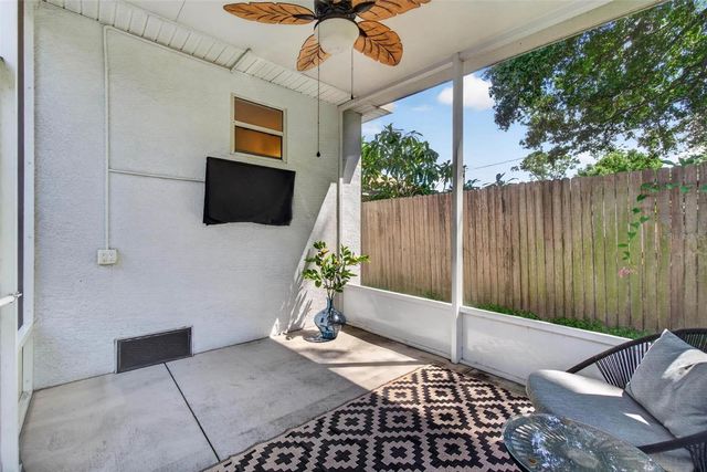 2710 16TH AVENUE N, St Petersburg, FL 33713