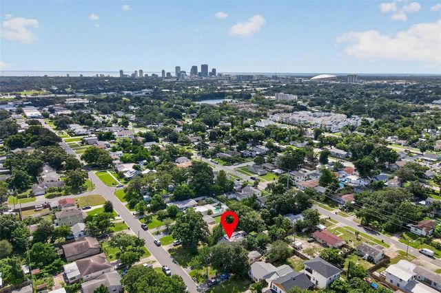 2710 16TH AVENUE N, St Petersburg, FL 33713