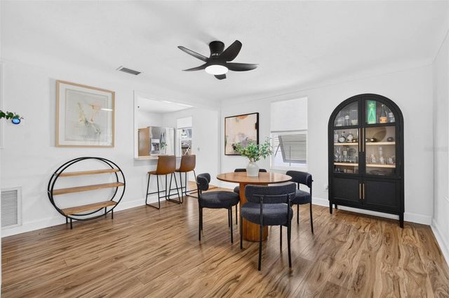 2710 16TH AVENUE N, St Petersburg, FL 33713