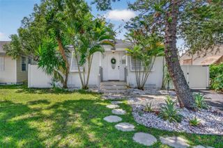 2710 16TH AVENUE N, St Petersburg, FL 33713