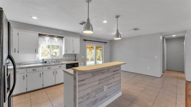 5254 PARKLAND COURT, Lakeland, FL 33811